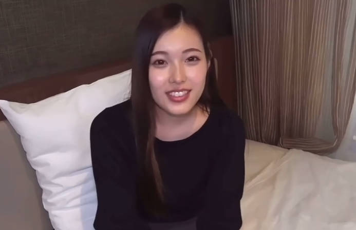 FC2PPV-4054883与有男朋友的苗条迷人CEO<span style="color: #ff5b82">女</span><span style="color: #ff5b82">儿</span>进行性爱