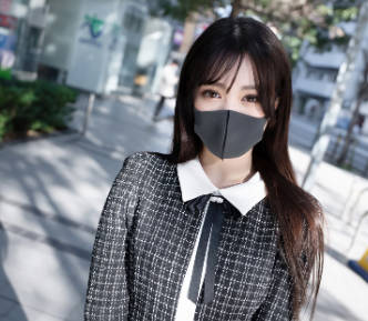 FC2PPV-2684616<span style="color: #ff5b82">高</span><span style="color: #ff5b82">中</span>辍学成为偶像的美少女