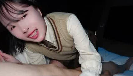 FC2PPV-4792612插入仅一分钟就喷涌而出