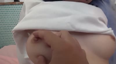 FC2PPV-1549968穿着cosplay服装胸部丰满的<span style="color: #ff5b82">萝</span><span style="color: #ff5b82">莉</span>