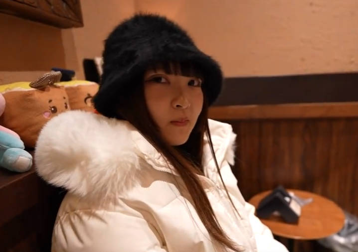 FC2PPV-4828384懵懂无知的18岁少女