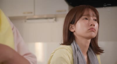 JUR-254 町内キャンプNTR テント内で中出しされた妻の【閲覧注意】浮気映像 小岛みなみ
