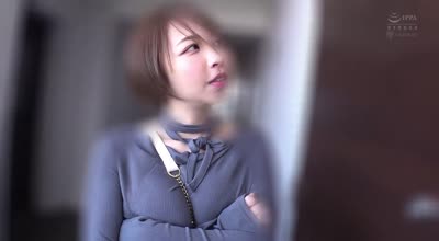 WAAA-556 「家の键、开けといてね？」【素人のお宅初突撃！】 宍戸里帆が亀头をこねくりまくる！ M男君のお宅に痴女的グラインド骑乗位をデリバリーします。