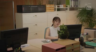 SONE-486 乳イカセ相部屋NTR セクハラ・パワハラ・嫌味・粘着… 不适切で时代遅れで軽蔑している中年上司に乱暴に揉み堕とされたJcupグラドル 五条恋