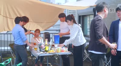 SONE-953 会社バーベキューであれよあれよと社员全チ●ポに股を开いちゃう…お酒で激チョロOL（しかも既婚者） 笹仓彩