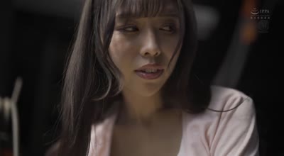 JUQ-829 パート先は、极悪少年たちの巣窟―。 逃げ场无き4tトラックで、代わる代わる轮●されたJカップ人妻。 上羽绚