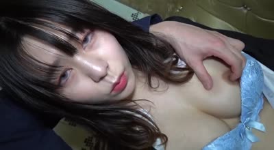 FC2PPV-1782414-正在找工作的女大<span style="color: #ff5b82">学</span><span style="color: #ff5b82">生</span>