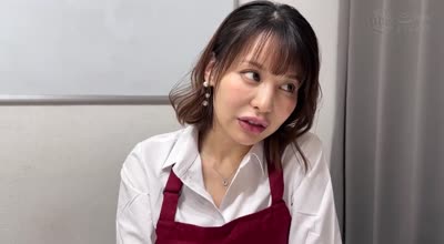 MFCW-065 人生相谈を受けるハズが流れでそのままホテイン！ダメだと思っていてもカワイイ年下の求爱にまんまと坠ちてしまう！