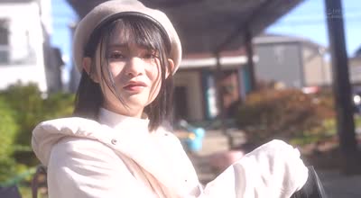 MOGI-134 【初撮り】八重歯がキュートなちっぱい女子大生 ヴァイオリンが趣味の温室育ちな箱入り娘はエロい事に兴味津々 紬希ゆら