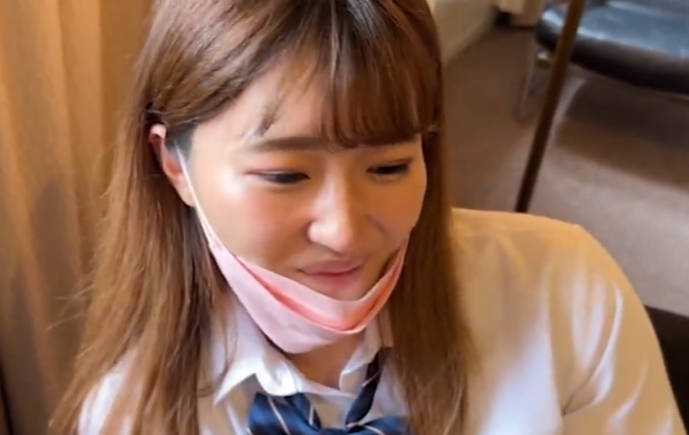 534POK-041 【个人撮影】ギャル风の制服女子とP活_下品な音を响かせてセルフイラマするドMビッチ