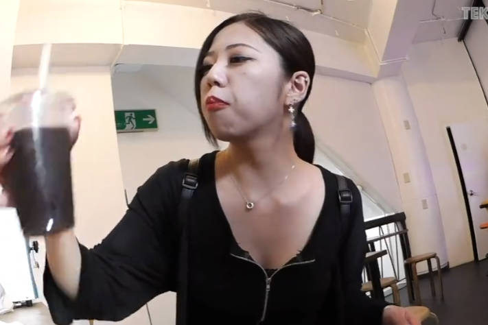 FC2PPV-1213095-超级可爱的<span style="color: #ff5b82">女</span>孩