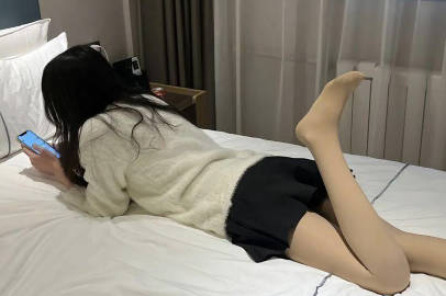 女儿要去同学家几天不回来刺激的<span style="color: #ff5b82">内</span><span style="color: #ff5b82">射</span>了