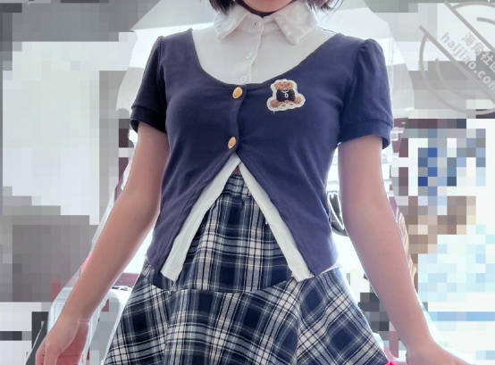 <span style="color: #ff5b82">调</span><span style="color: #ff5b82">教</span>女儿无毛嫩穴指奸加扇耳光