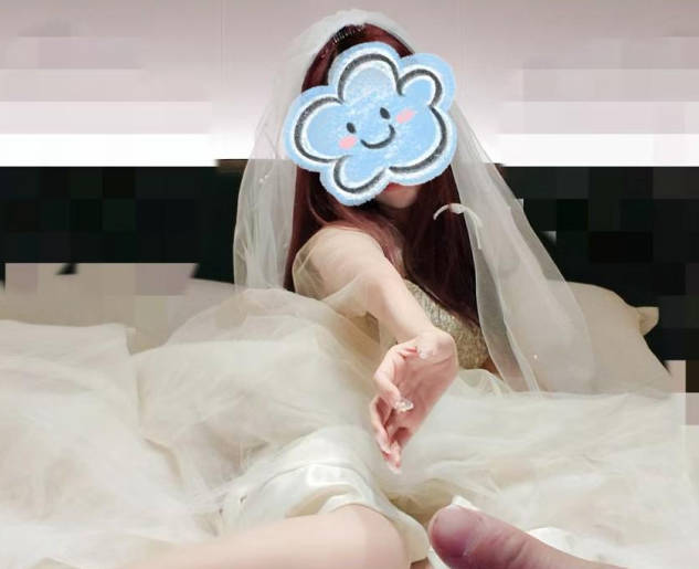 姐姐穿上婚纱口爆吞精媚态撩人做完之后还叫待会继续做