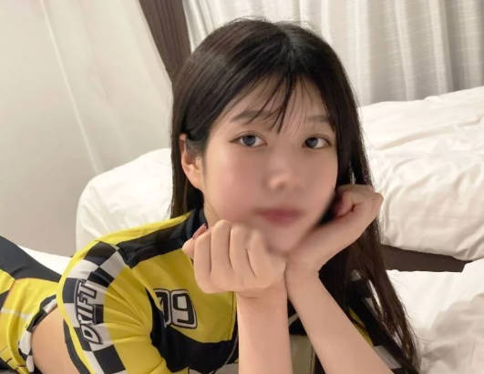 FC2PPV-4677103-D罩杯国宝级美乳女大<span style="color: #ff5b82">学</span><span style="color: #ff5b82">生</span>再度登场