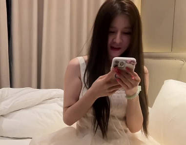 今天约了个白裙大学生<span style="color: #ff5b82">妹</span><span style="color: #ff5b82">妹</span>-扎克