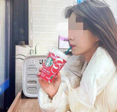 去年约良的卫校小<span style="color: #ff5b82">妹</span><span style="color: #ff5b82">妹</span>