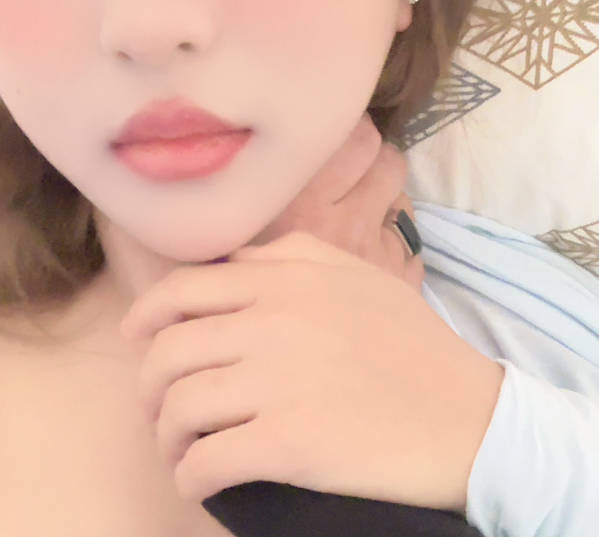 酒后强上极品高颜值嫩妹强制口交爆操<span style="color: #ff5b82">内</span><span style="color: #ff5b82">射</span>灌满