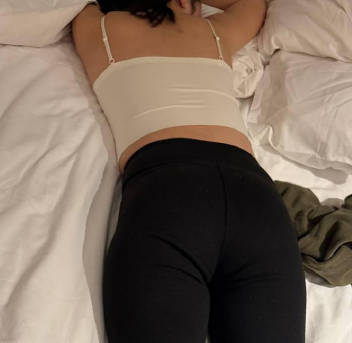 我以鸡巴终于插进酒后亲妹的骚逼