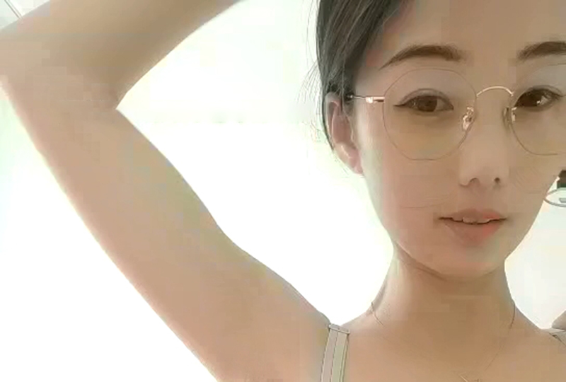 这女人声音甜美骚浪很有气质mp4