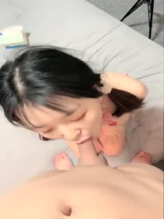 【萌妹子】扎着两个辫子童颜巨乳萌妹子啪啪秀 深喉口交跳蛋道具自慰侧入抽插 很是诱惑喜欢不要错过