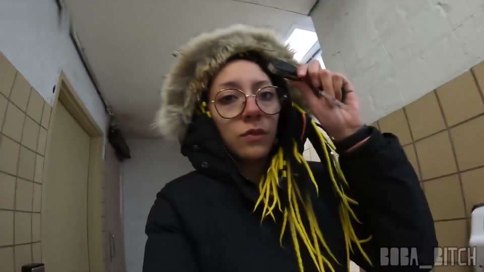 【Boba_Bitch】深夜露出自慰、<span style="color: #ff5b82">户</span><span style="color: #ff5b82">外</span>露出碰到陌生人交谈后随意干#露点#挑逗#人妻#骚逼