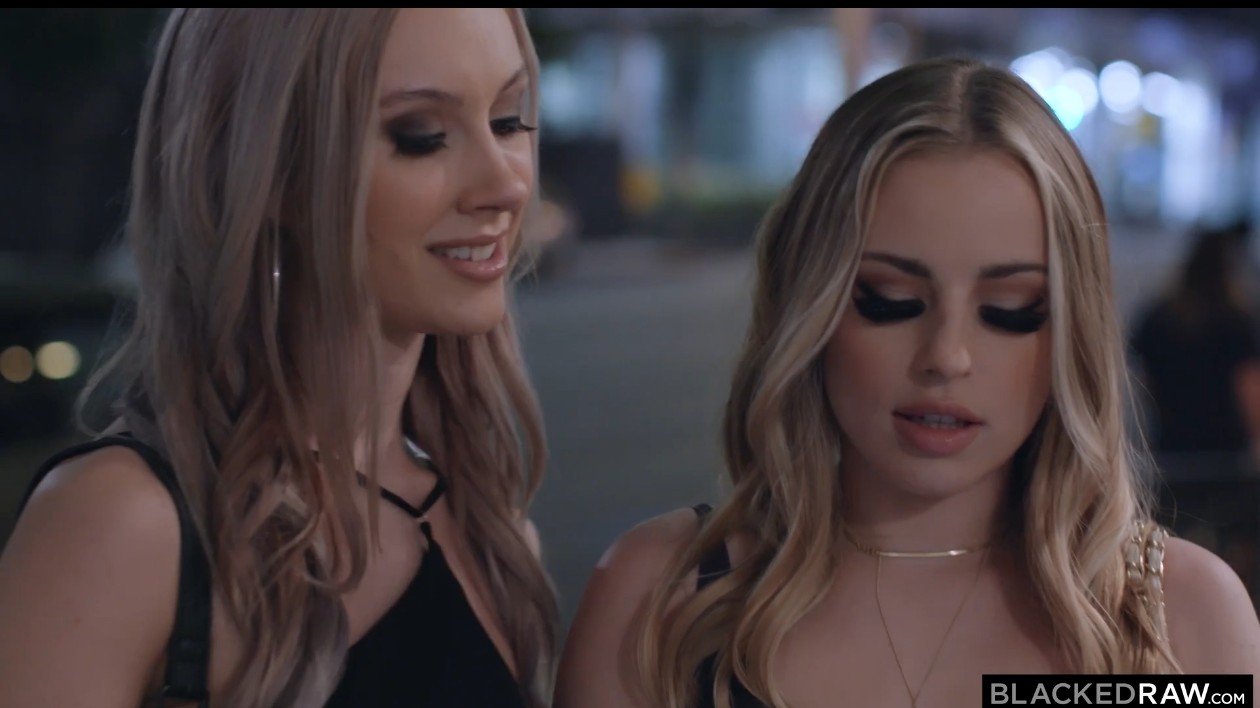 美女姐妹约黑屌#双飞#骚逼#人妻#挑逗#舔逼#性交